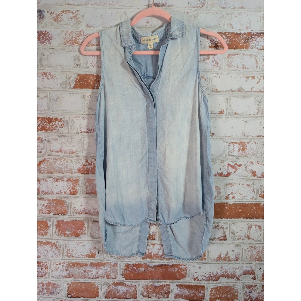 Cloth & Stone Sleeveless Top Womens XS Light Blue Tencel Split Back Button Down